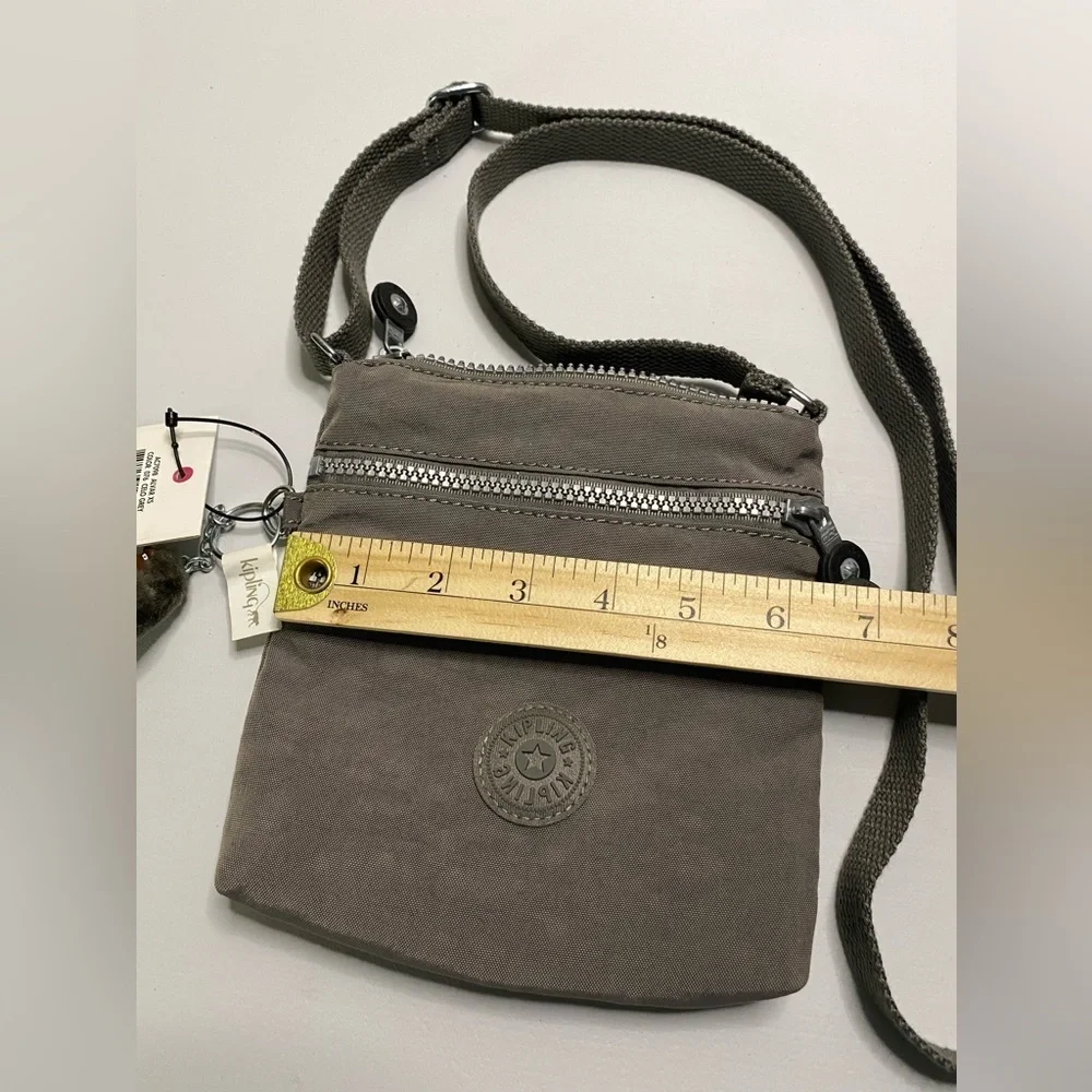 Kipling Alvar NWT small crossbody celo gray‎ concert event essentials travel